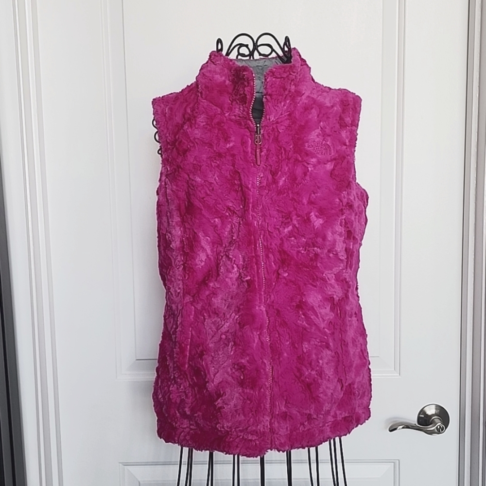 North Face REVERSIBLE vest (pink/gray), size small.